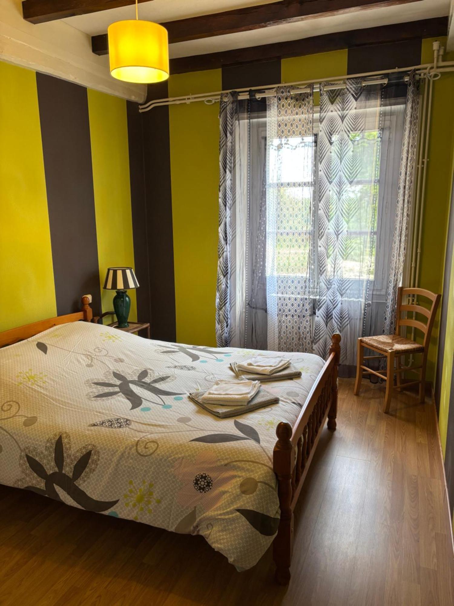 Charmant Logement Entier A La Campagne Sencenac-Puy-de-Fourches Extérieur photo